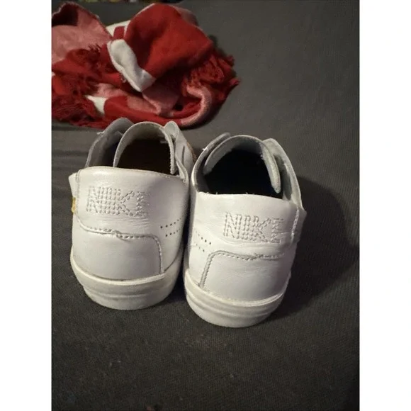 Nike Blazer Low Kickdown Women's Size 7 Slip-On CJ1651-100 Sneaker Casual - Picture 4 of 6